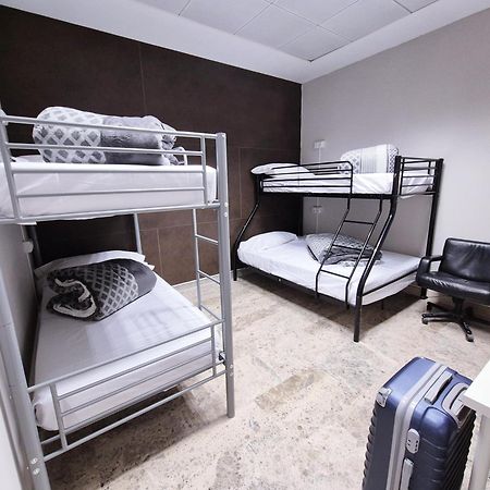 Lai Hostel Madrid Extérieur photo